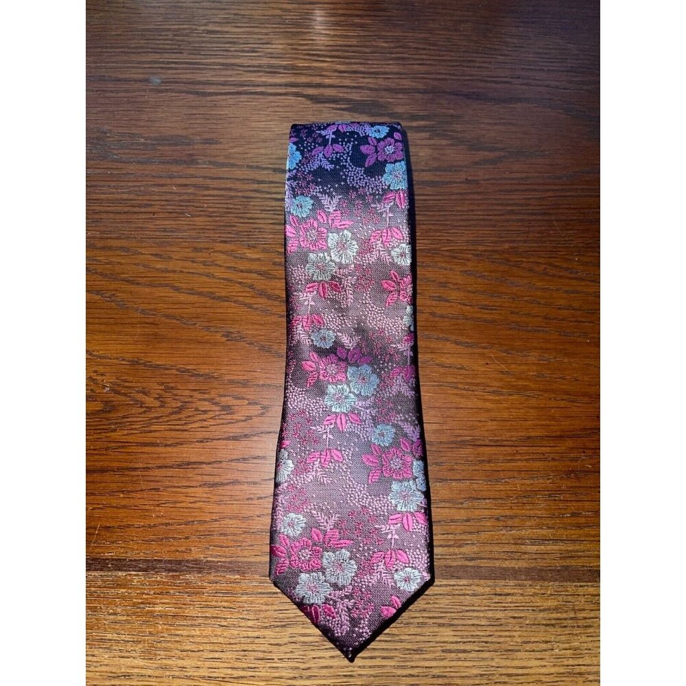 Men's Dress Tie - Pink Silver Floral pattern - Picture 1 of 1